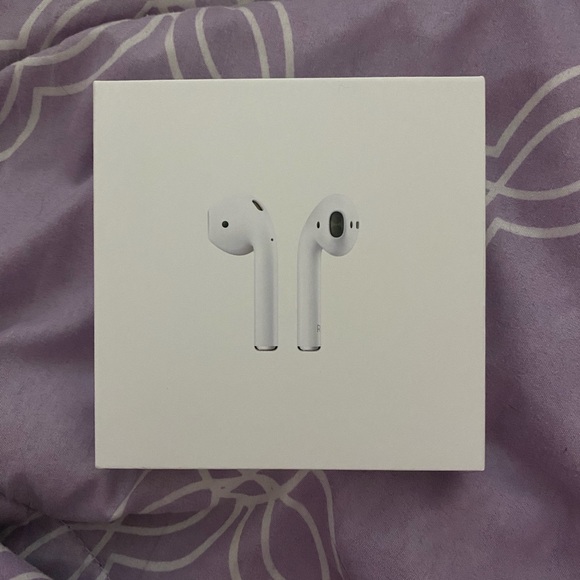 AirPods Series 1 - Picture 1 of 6